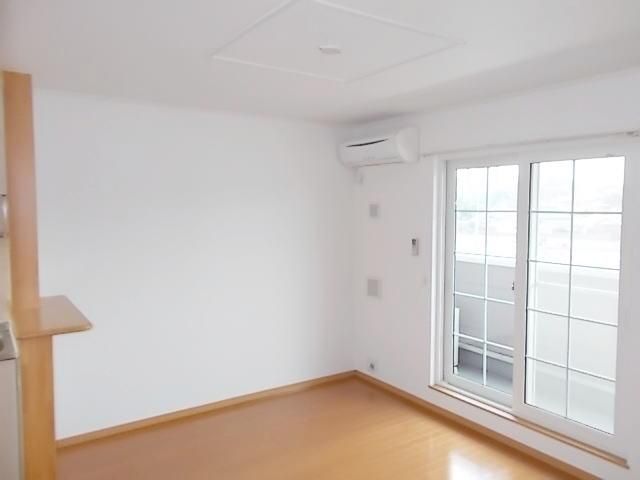 �y���ԁE���r���O�z�@