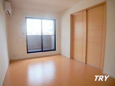 �y���ԁE���r���O�z�@