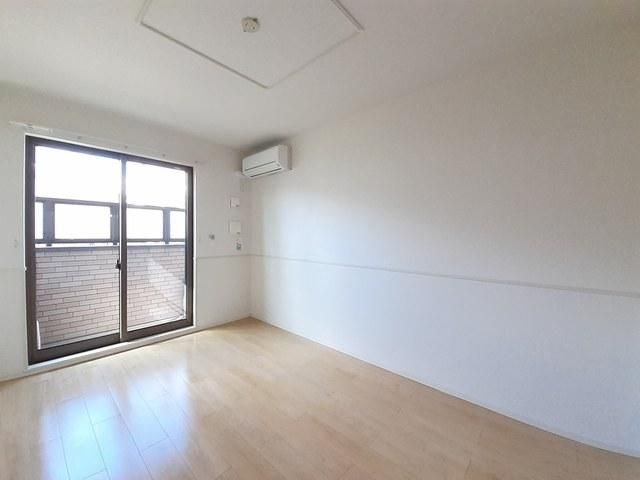 �y���ԁE���r���O�z�@