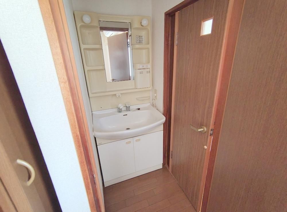 �y���ʏ��z�@