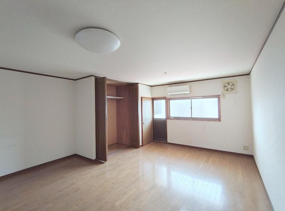 �y���̑������E�X�y�[�X�z�@