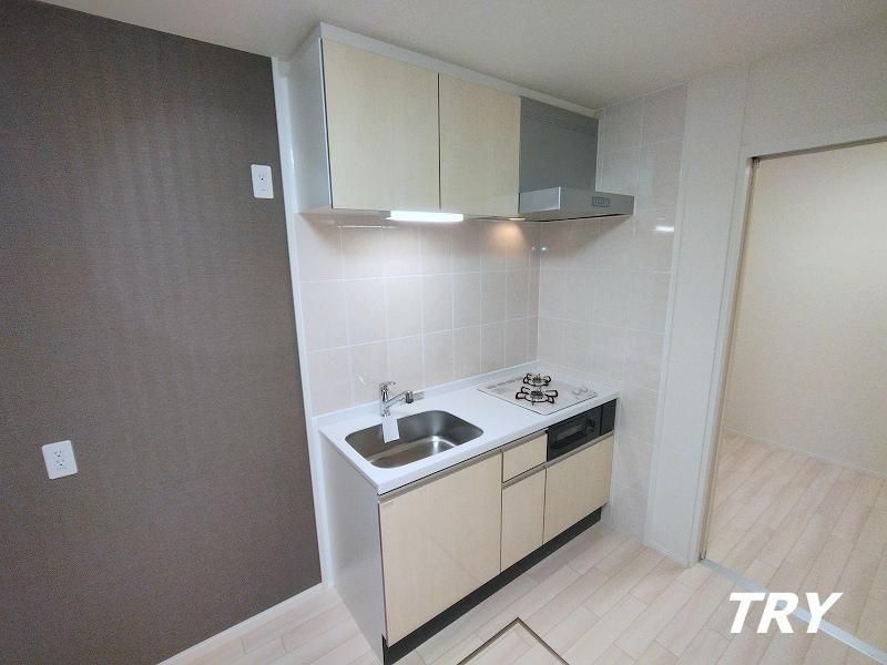 �y�L�b�`���z�@