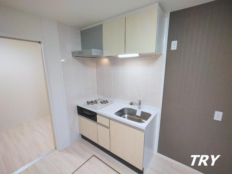 �y�L�b�`���z�@