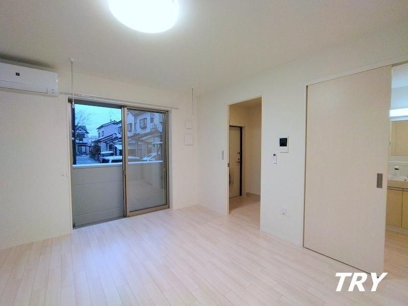 �y���ԁE���r���O�z�@