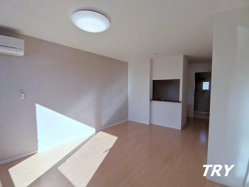 �y�����E���r���O�z�@