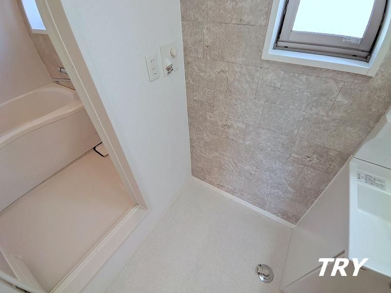 �y���ʏ��z�@