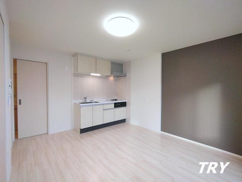 �y���ԁE���r���O�z�@