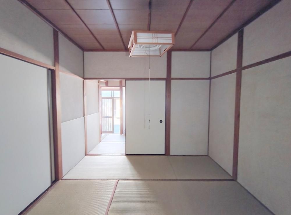 �y���ԁE���r���O�z�@