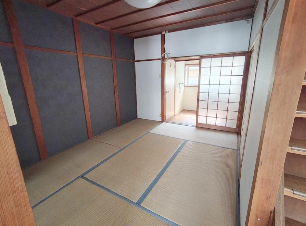 �y���ԁE���r���O�z�@